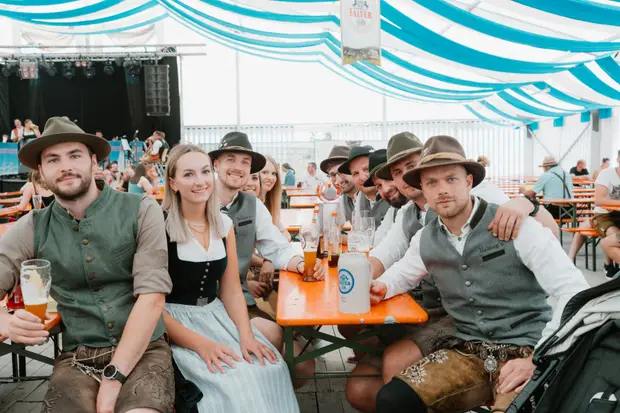 Vorschaubild Sonntag: Schnupferwettbewerb, Verlosung, d Noudnigln